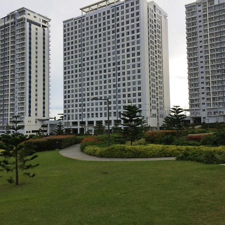 Wind Residence With View Of Taal Lake Tagaytay City Exterior photo