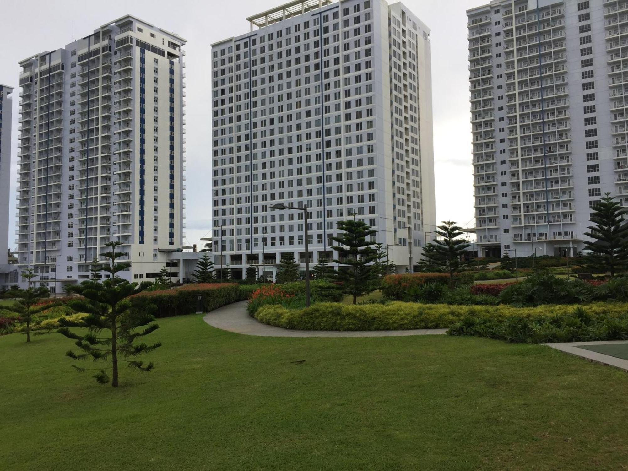 Wind Residence With View Of Taal Lake Tagaytay City Exterior photo